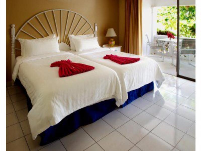 Starfish Discovery Bay Holetown Exterior foto