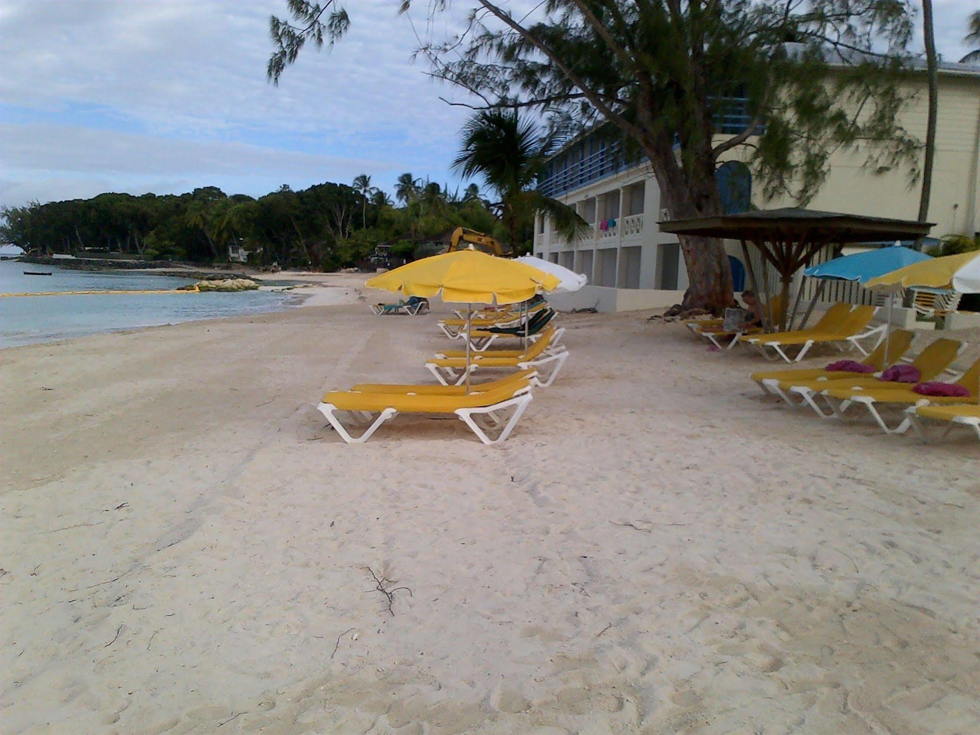 Starfish Discovery Bay Holetown Exterior foto