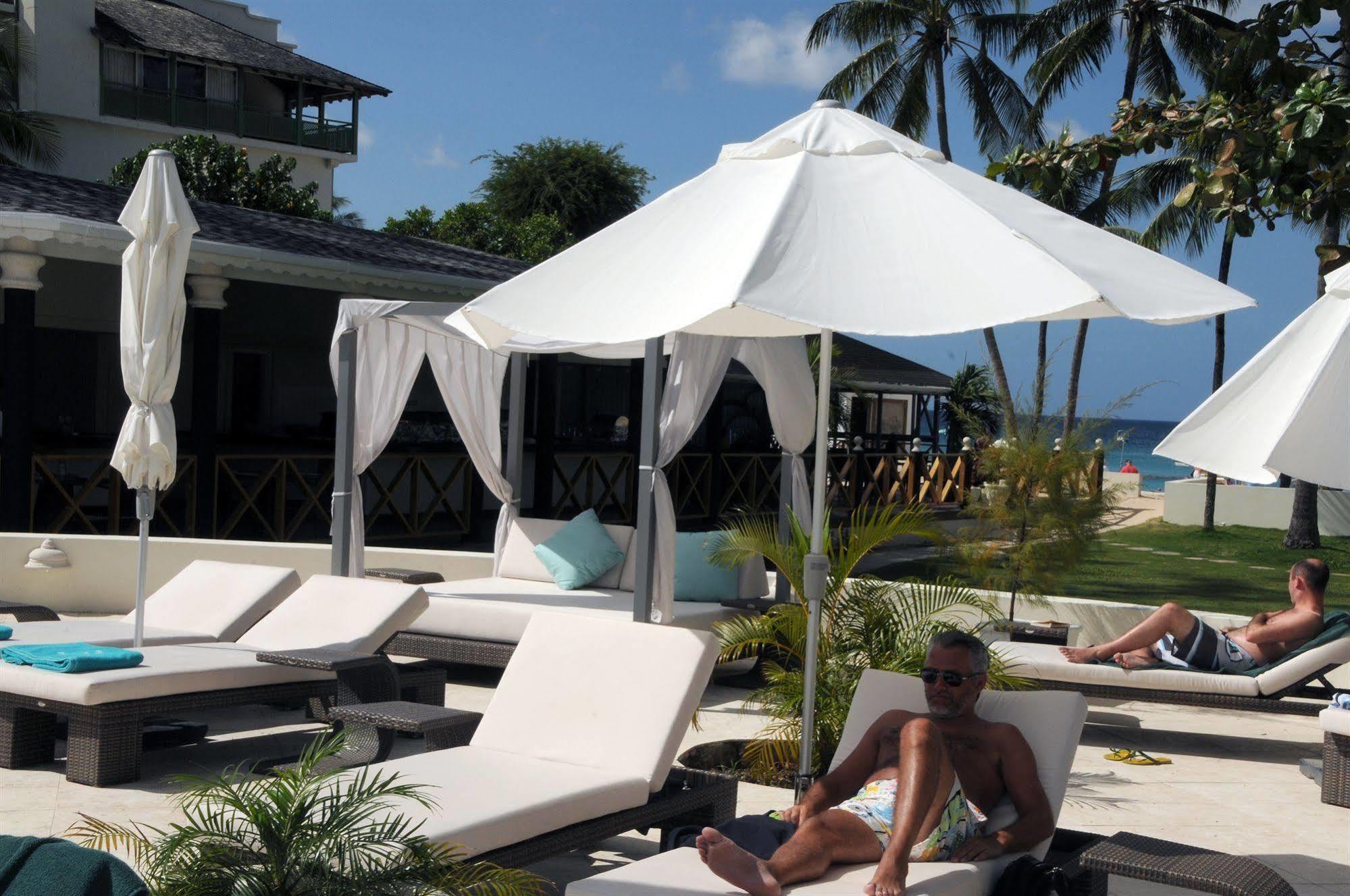 Starfish Discovery Bay Holetown Exterior foto
